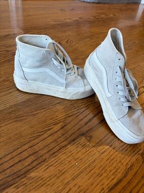 High Top Suede Skate Sneakers in Light Gray